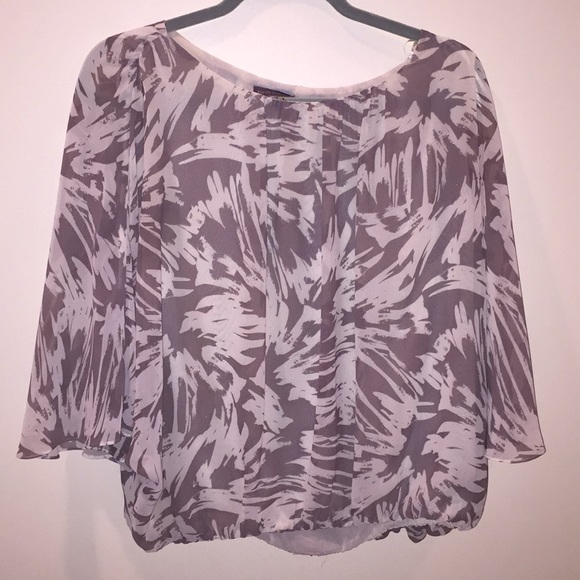 Gray and white blouse - Picture 2 of 4